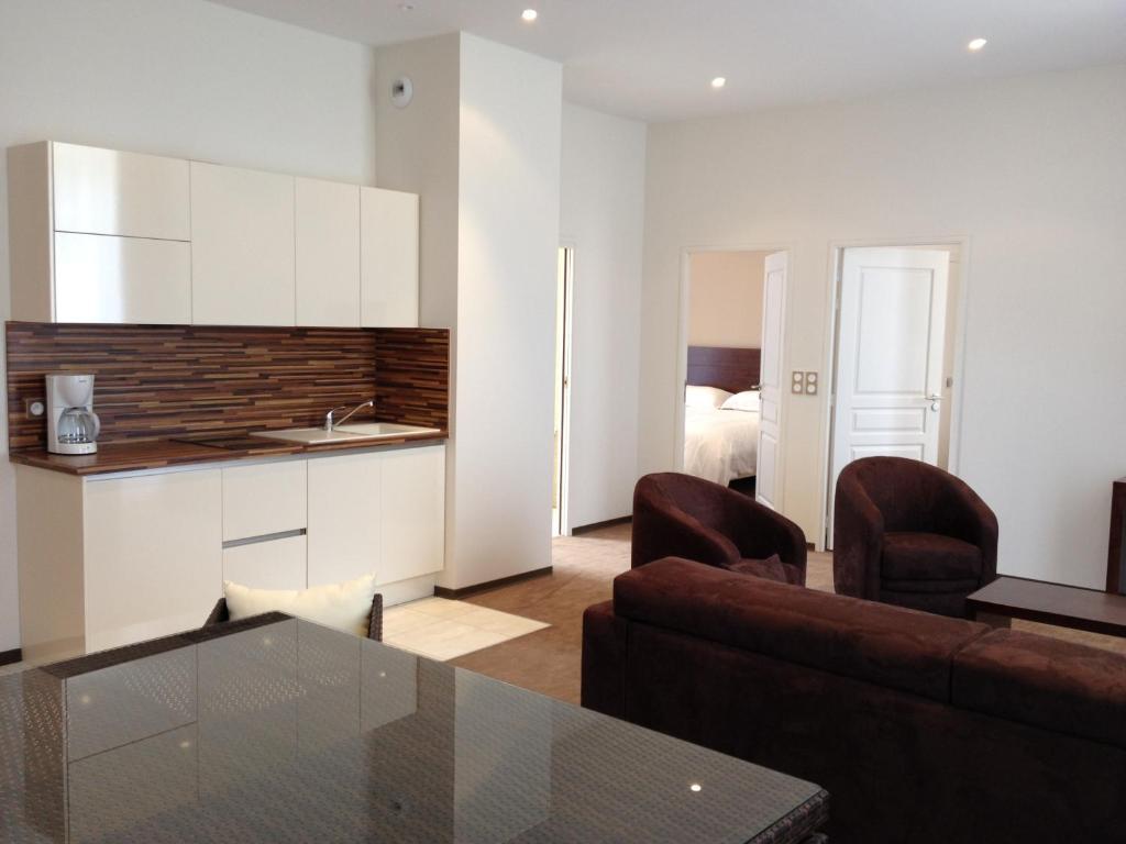 Aparthotel Le 1837 Saint-Affrique Habitación foto